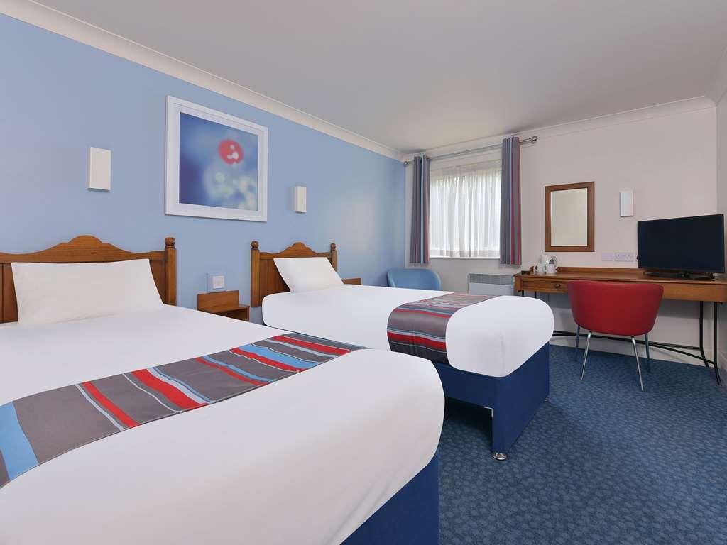 Travelodge Bromsgrove Marlbrook 客房 照片