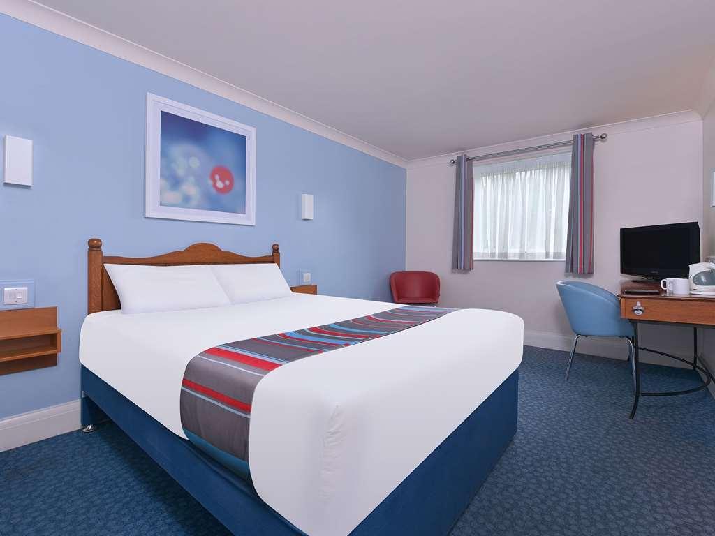 Travelodge Bromsgrove Marlbrook 客房 照片