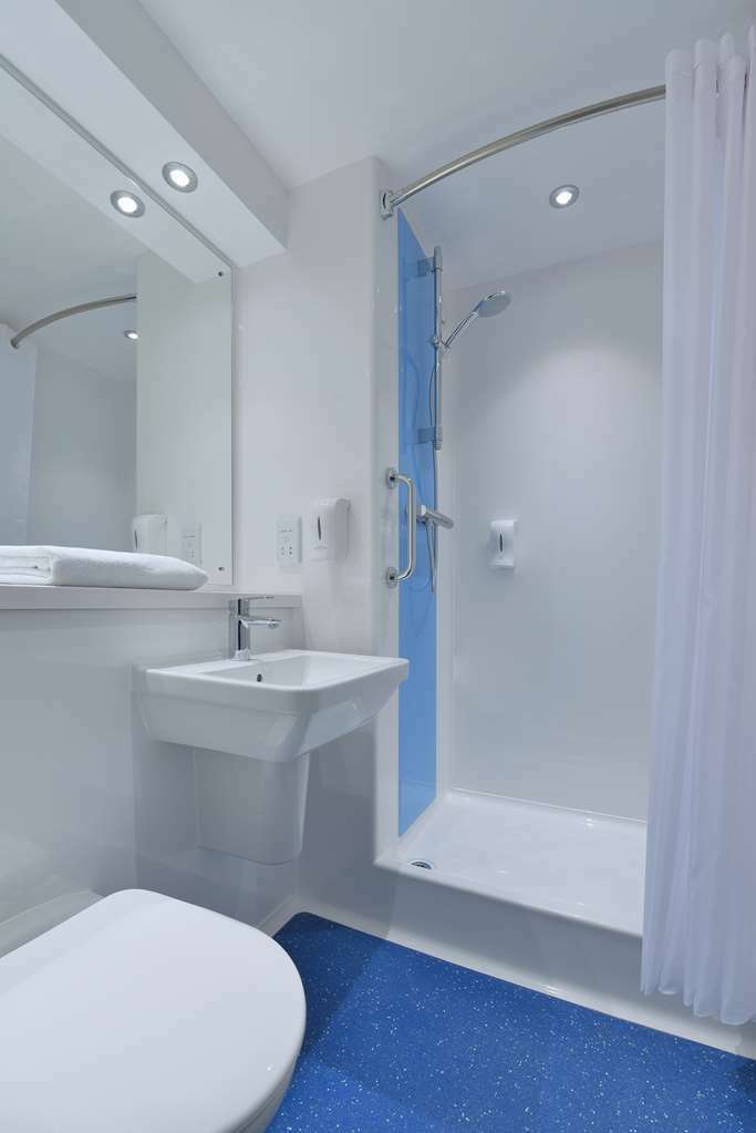 Travelodge Bromsgrove Marlbrook 客房 照片